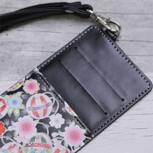 三段パスケース